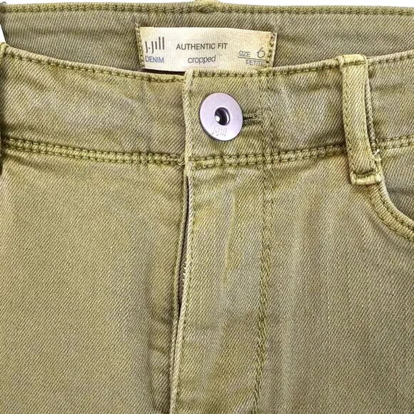 NWT J. Jill Cropped Light Olive Wash Capri Jeans with Raw Edge Hem, Size 6 - Picture 3 of 10